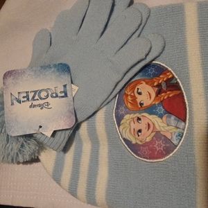 Girls hat and gloves Frozen